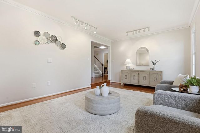 219 APPLE BLOSSOM CT, Vienna, VA 22181