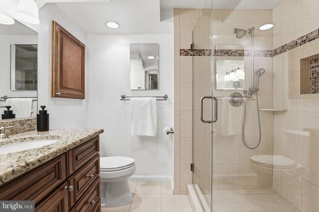 219 APPLE BLOSSOM CT, Vienna, VA 22181