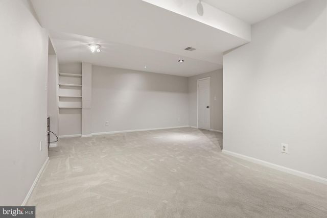 219 APPLE BLOSSOM CT, Vienna, VA 22181