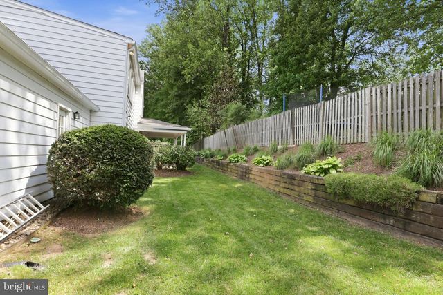 219 APPLE BLOSSOM CT, Vienna, VA 22181