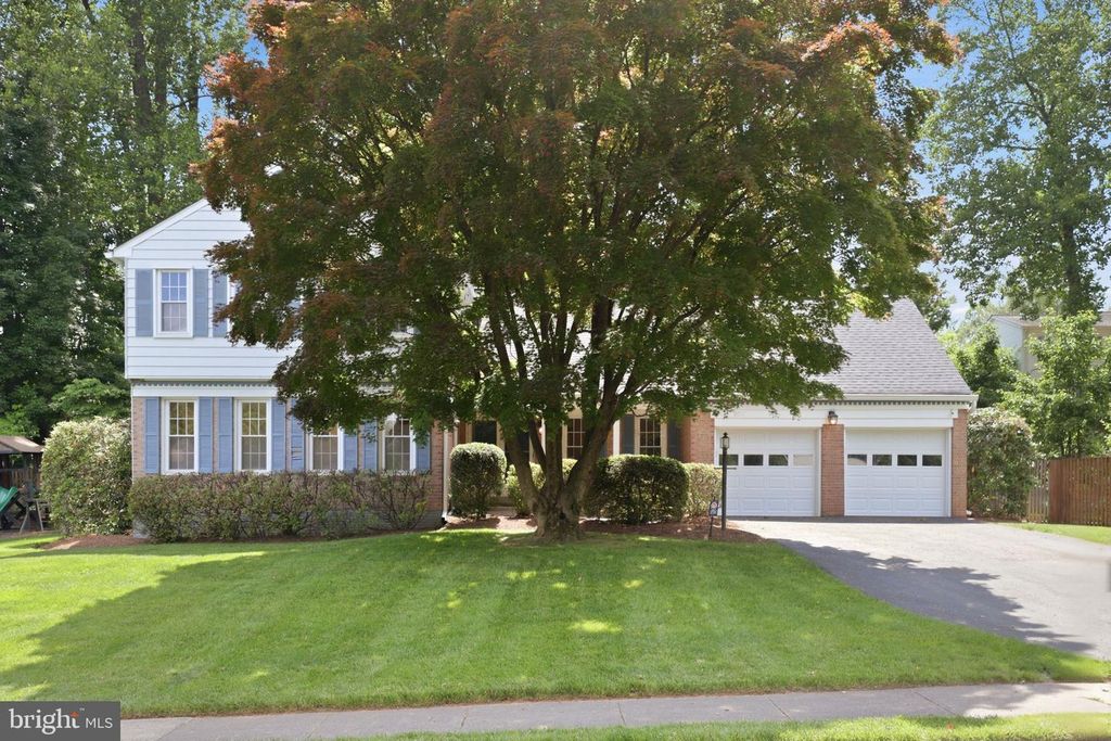 219 APPLE BLOSSOM CT, Vienna, VA 22181