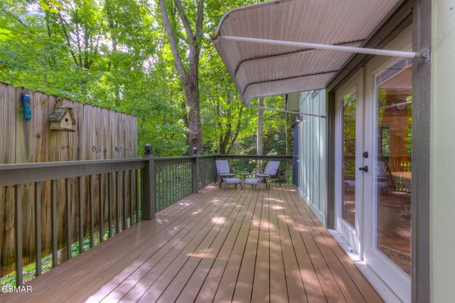 1051 Wiley Oakley Drive, Gatlinburg, TN 37738