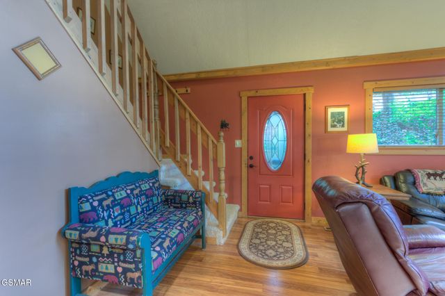 1051 Wiley Oakley Drive, Gatlinburg, TN 37738