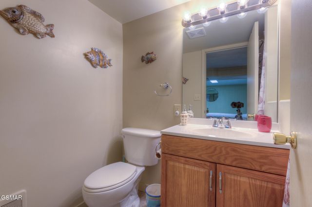 1051 Wiley Oakley Drive, Gatlinburg, TN 37738