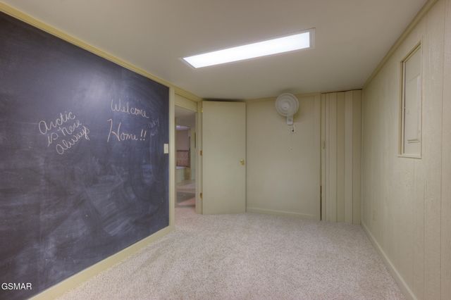 1051 Wiley Oakley Drive, Gatlinburg, TN 37738