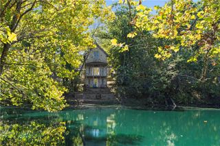 14425 158th Street, Bonner Springs, KS 66012