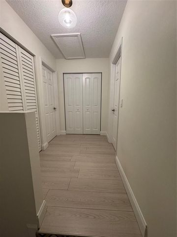 9530 E Plum Harbor Way, Tamarac, FL 33321