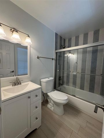 9530 E Plum Harbor Way, Tamarac, FL 33321