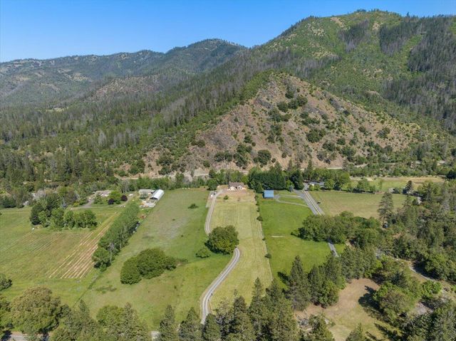 7813 Upper Applegate Road, Jacksonville, OR 97530