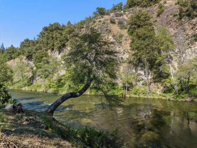 7813 Upper Applegate Road, Jacksonville, OR 97530