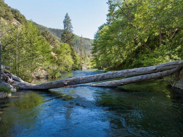 7813 Upper Applegate Road, Jacksonville, OR 97530