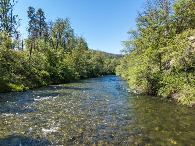 7813 Upper Applegate Road, Jacksonville, OR 97530
