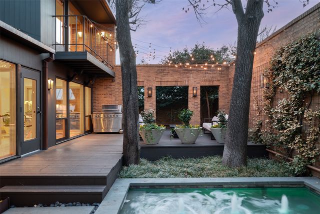 12 Royal Way, Dallas, TX 75229