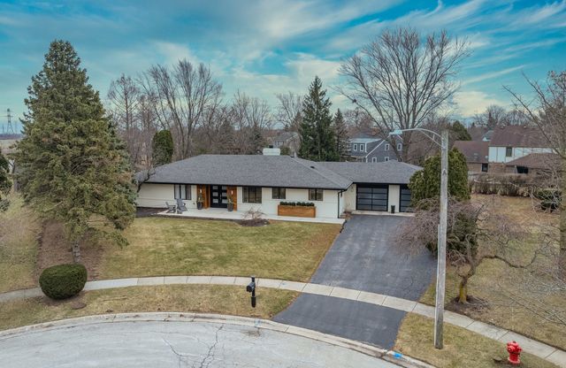 480 Nebraska B Court, Frankfort, IL 60423