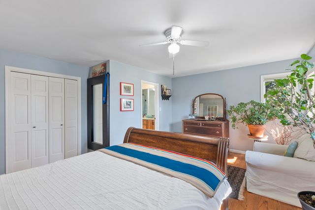 480 Nebraska B Court, Frankfort, IL 60423