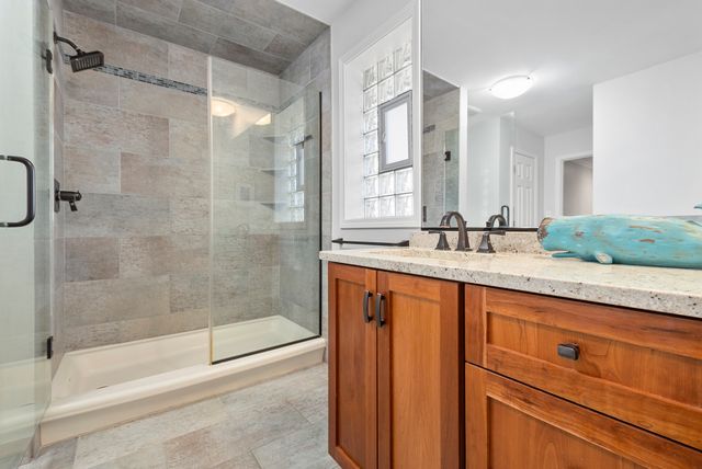 480 Nebraska B Court, Frankfort, IL 60423