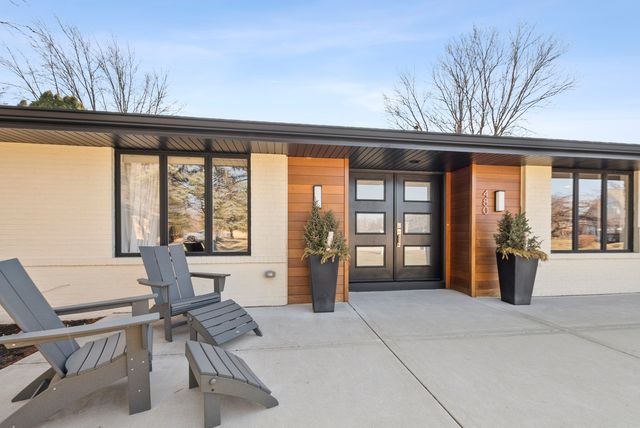 480 Nebraska B Court, Frankfort, IL 60423