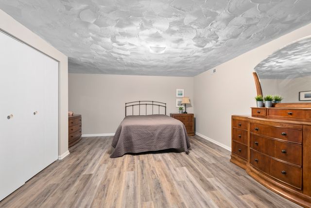 480 Nebraska B Court, Frankfort, IL 60423