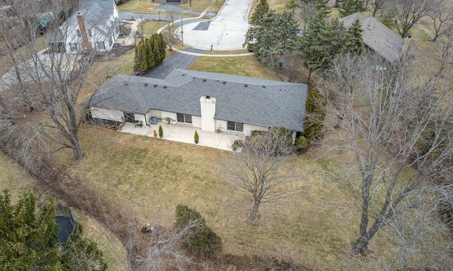 480 Nebraska B Court, Frankfort, IL 60423