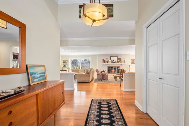 480 Nebraska B Court, Frankfort, IL 60423