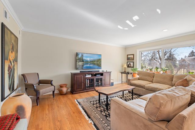 480 Nebraska B Court, Frankfort, IL 60423