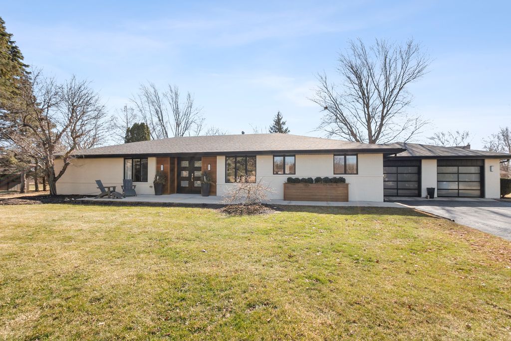 480 Nebraska B Court, Frankfort, IL 60423