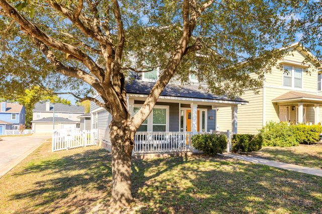 284 Michaelis RD, Kyle, TX 78640