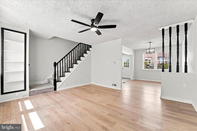 7221 GUYER AVE, Philadelphia, PA 19153