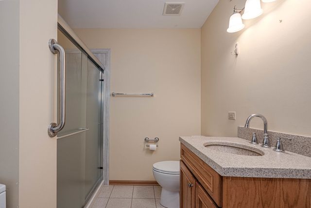 801 N Mclean Boulevard 320, Elgin, IL 60123