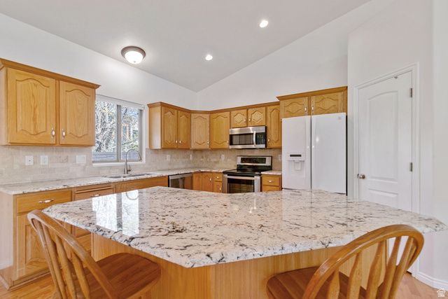 10956 S CRYSTAL VIEW WAY, South Jordan, UT 84095