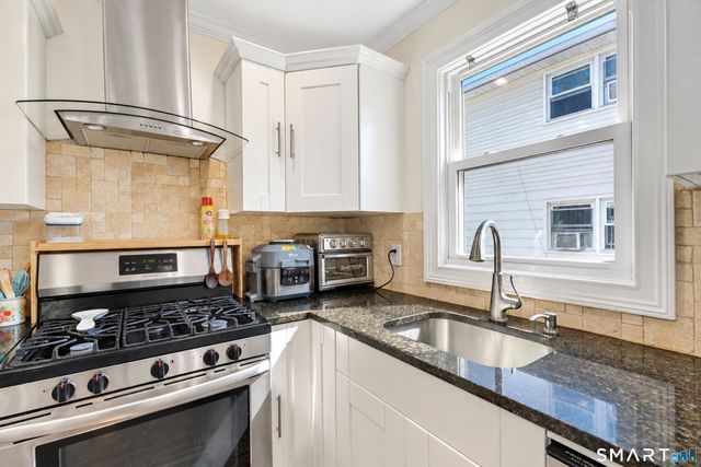 221 Third Avenue, West Haven, CT 06516