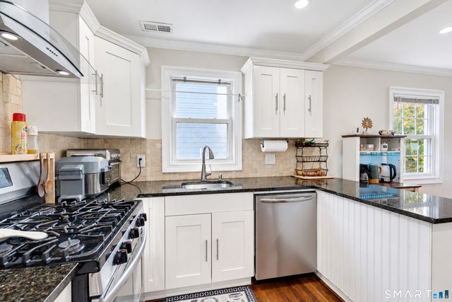 221 Third Avenue, West Haven, CT 06516
