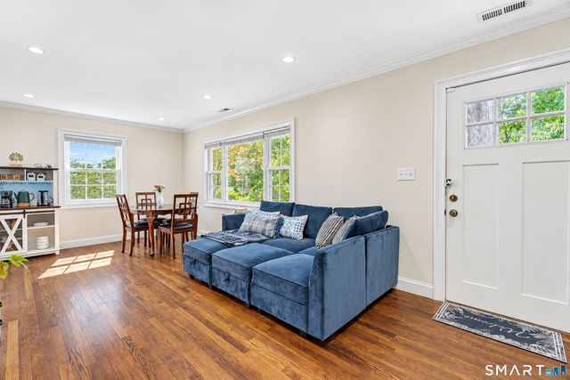 221 Third Avenue, West Haven, CT 06516