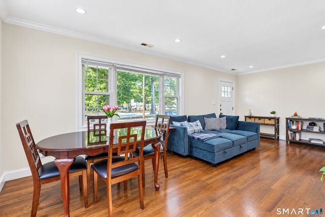 221 Third Avenue, West Haven, CT 06516
