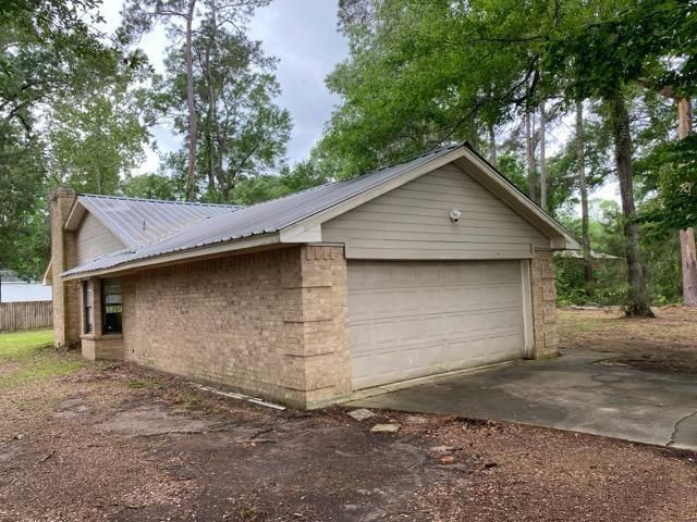 272 County Road 337, Cleveland, TX 77327