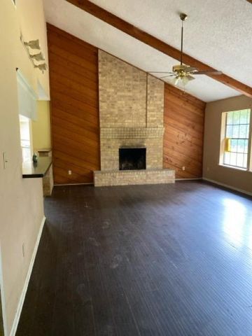 272 County Road 337, Cleveland, TX 77327