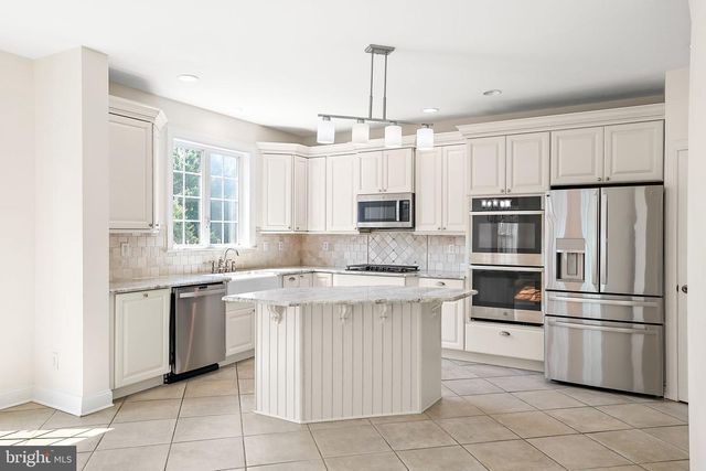 108 LAVENDER HILL LN, Landenberg, PA 19350