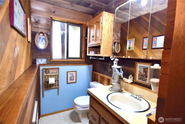 1734 Woodcock Road, Sequim, WA 98382