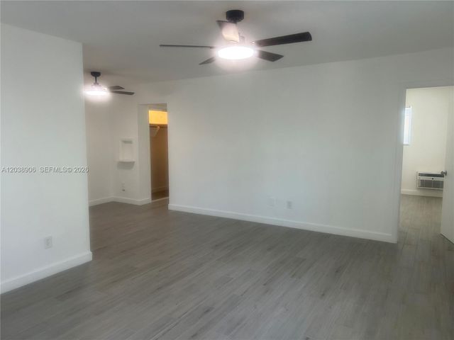 415 76th Street 8, Miami Beach, FL 33141