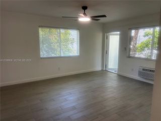 415 76th Street 8, Miami Beach, FL 33141