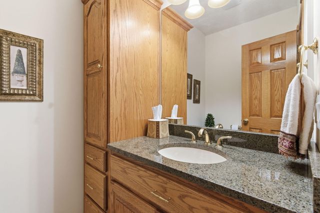 575 Holiday Acres Circle, Branson West, MO 65737