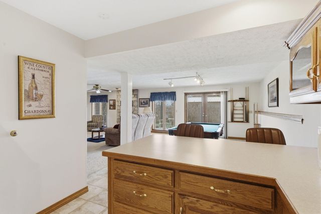 575 Holiday Acres Circle, Branson West, MO 65737