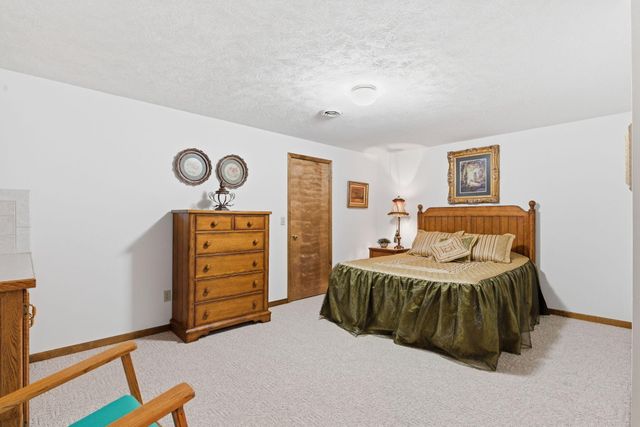 575 Holiday Acres Circle, Branson West, MO 65737