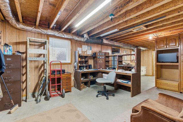 575 Holiday Acres Circle, Branson West, MO 65737