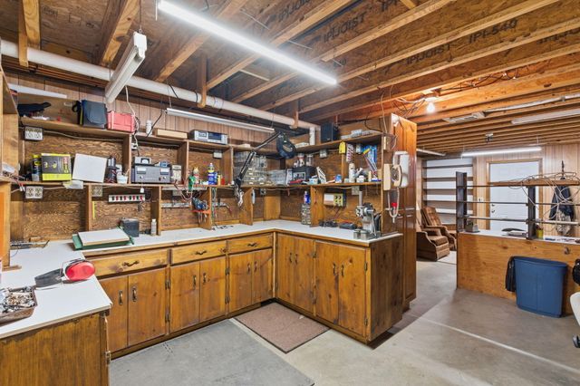 575 Holiday Acres Circle, Branson West, MO 65737