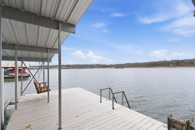 575 Holiday Acres Circle, Branson West, MO 65737