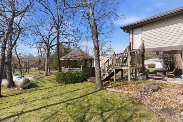 575 Holiday Acres Circle, Branson West, MO 65737