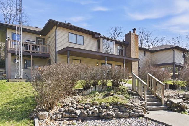 575 Holiday Acres Circle, Branson West, MO 65737