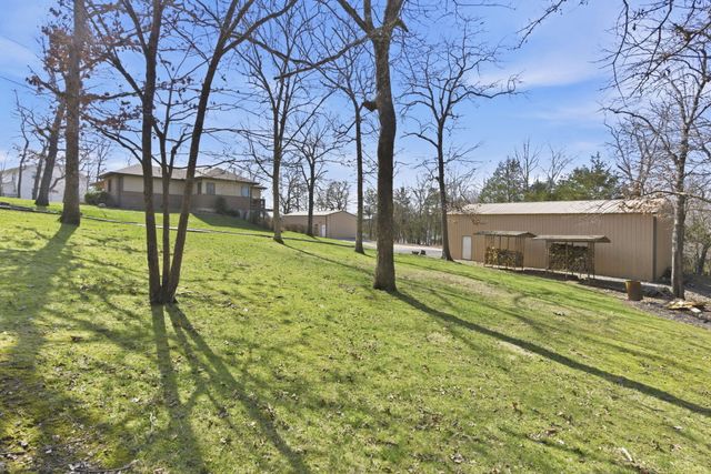 575 Holiday Acres Circle, Branson West, MO 65737