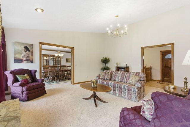 575 Holiday Acres Circle, Branson West, MO 65737